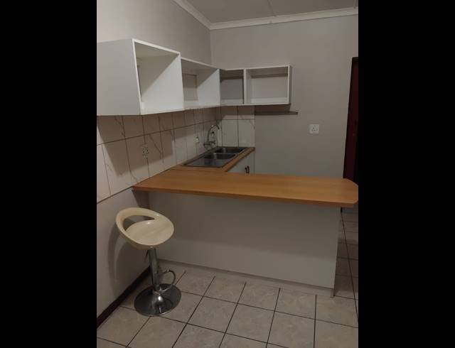 1 bed property to rent in MEIRINGS PARK